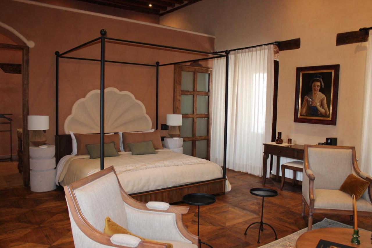 Hotel Ibarra 14 パツクアロ エクステリア 写真