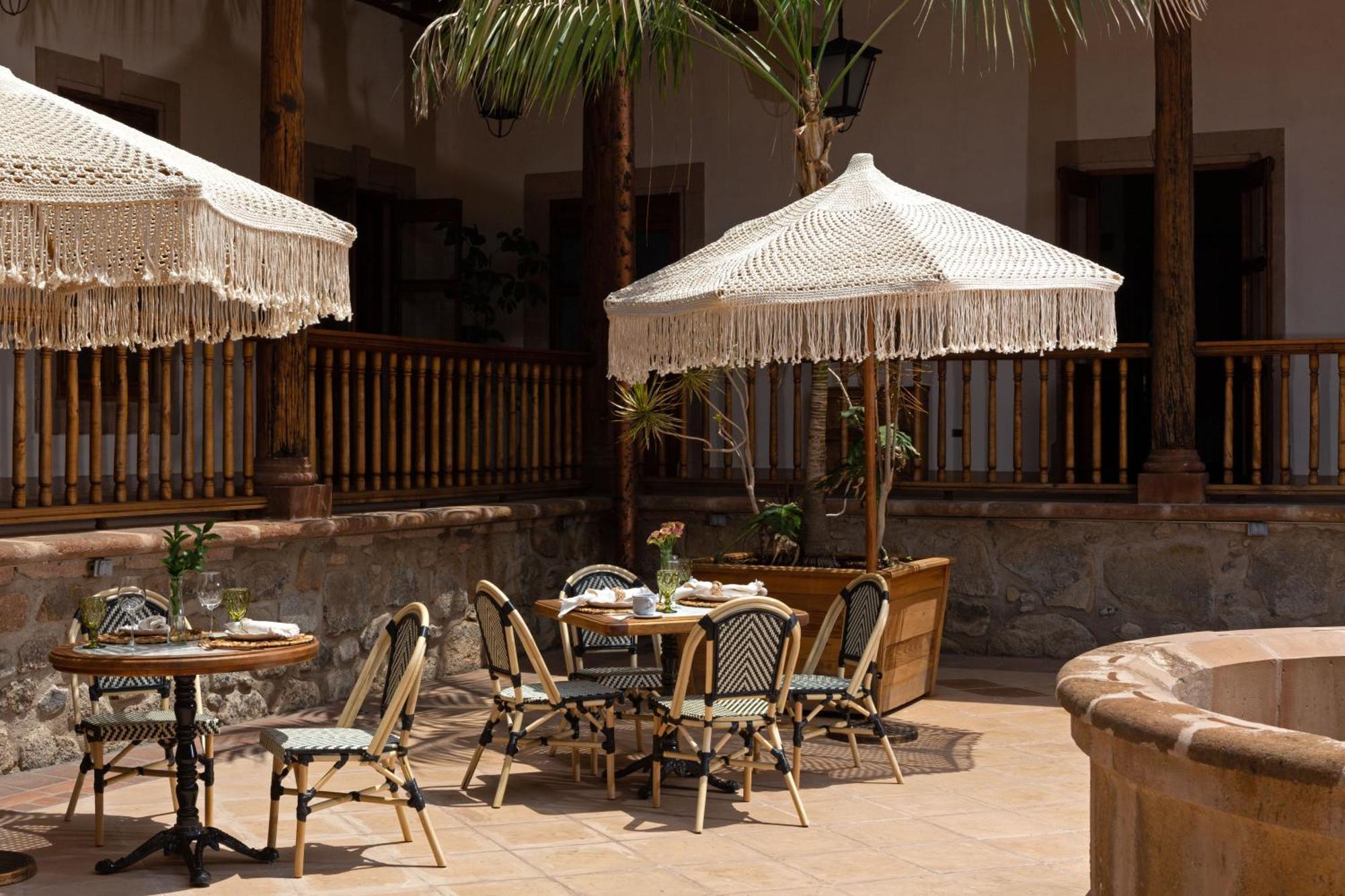 Hotel Ibarra 14 パツクアロ エクステリア 写真